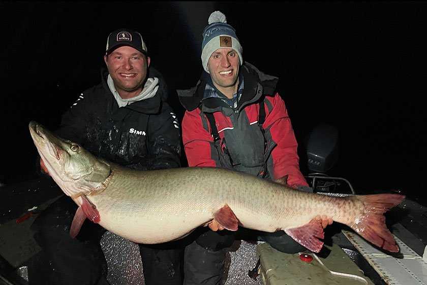 Minnesota State Record Muskie Hero LEAD